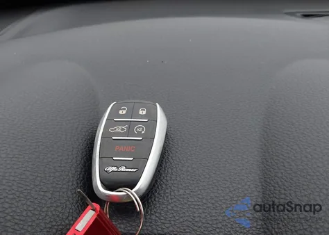 2018 Alfa Romeo Stelvio Ti Sport Awd из США, поврежденный, VIN ZASFAKNN5J7C00704